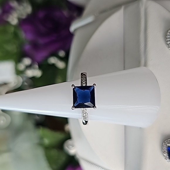 (NWT) Silver Square Blue Sapphire Set - Picture 4 of 7